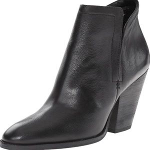 Ankle boots by Dolce Vita “Hastings”, Excellent condition